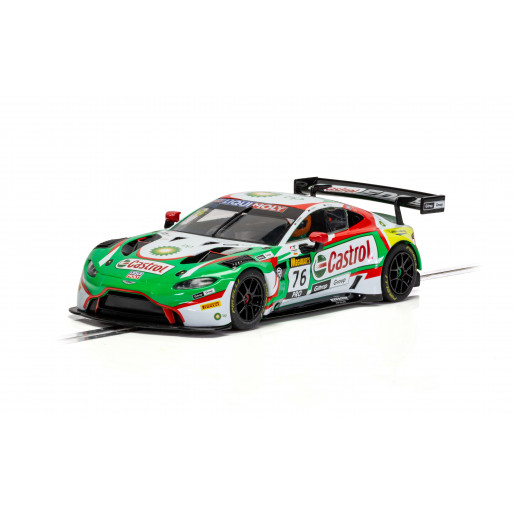 scalextric aston martin gt3