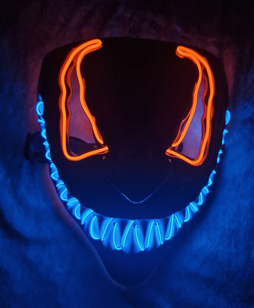 507601_f8b433398eb1484257dcf309e73d91a5.jpg Smilende Led maske, Rød og Blå - Bilde 2