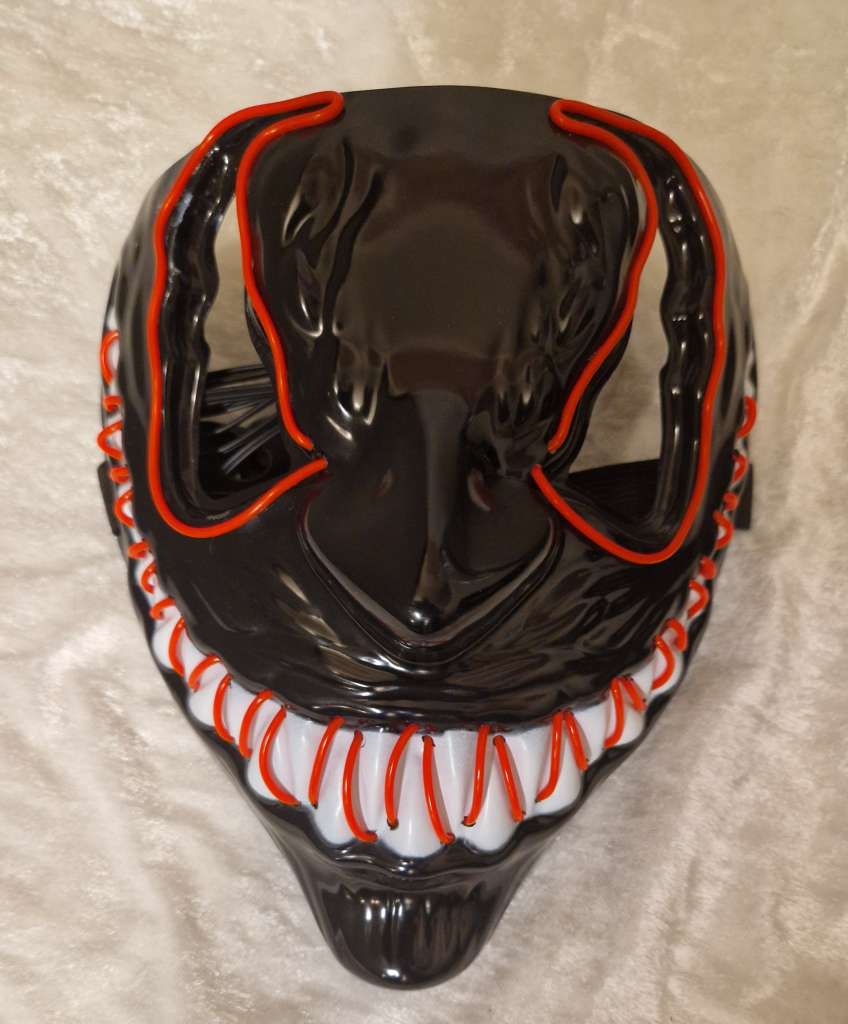 50763_a7c38166e29d073301fac0bc99c3b67f.jpg Smilende Led maske, Rød - Bilde 1