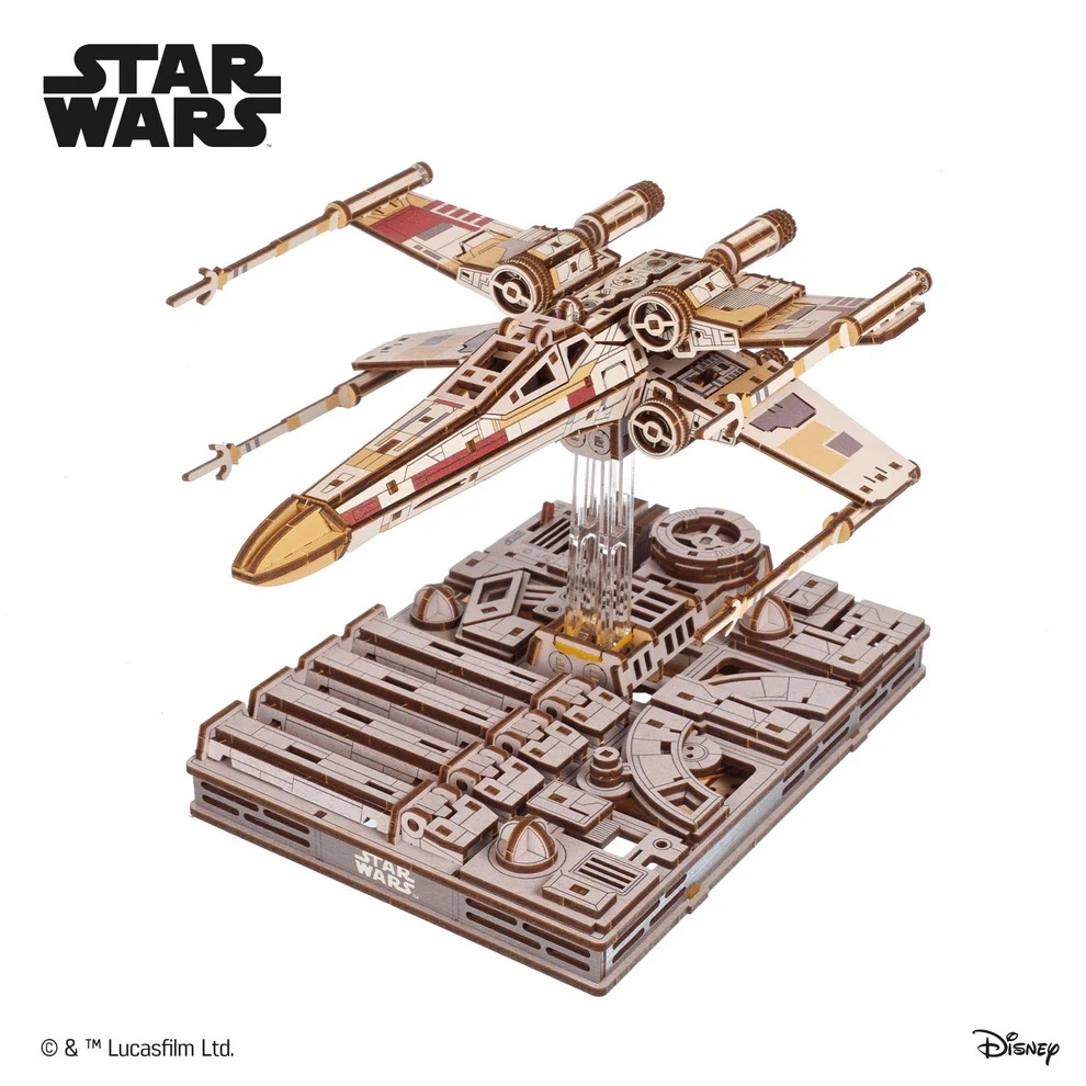 UG70269_1 Ugears: Luke Skywalker´s X-Wing Starfighter Star Wars - Bilde 1