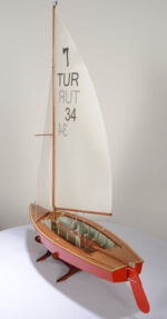 Turkmodel: 1/10 PIRAT Saliling Class - 56cm - Bilde 2